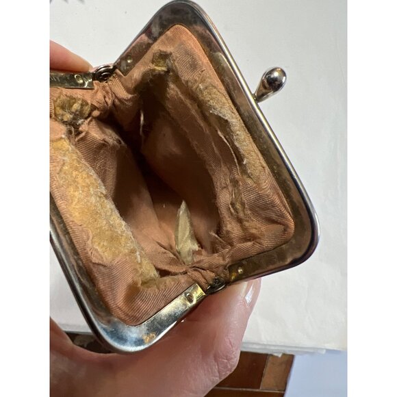 Whiting & Davis Vintage Gold Mesh Kiss Lock Pouch 3.5" x 5.5" - Picture 3 of 8